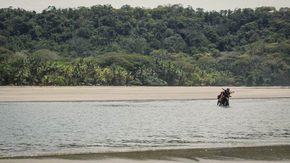 Bikepacking La Gira de Costa video, Leigh Foster