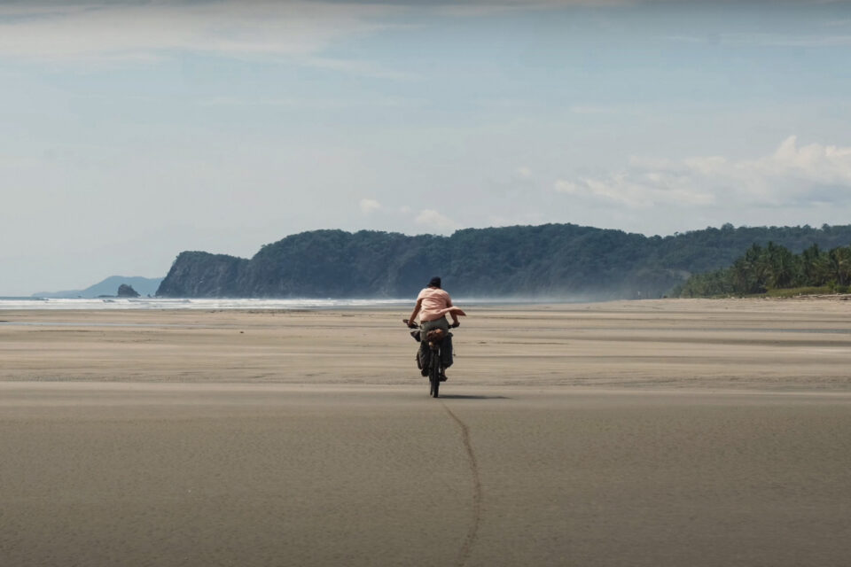 Alone in Costa Rica: Bikepacking La Gira de Costa (Video)
