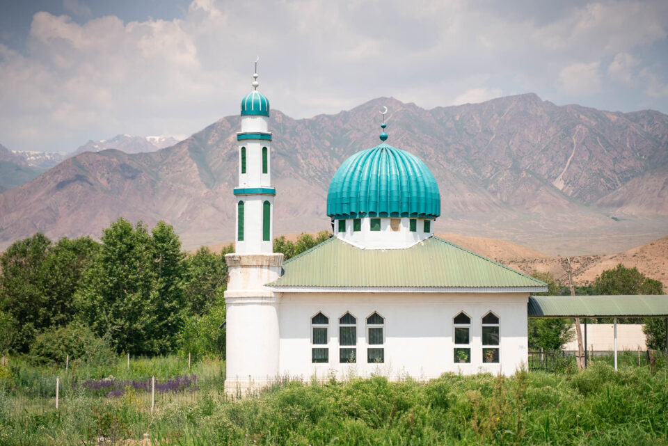 Spring in the Tian Shan Mountains, Bikepacking Kyrgyzstan