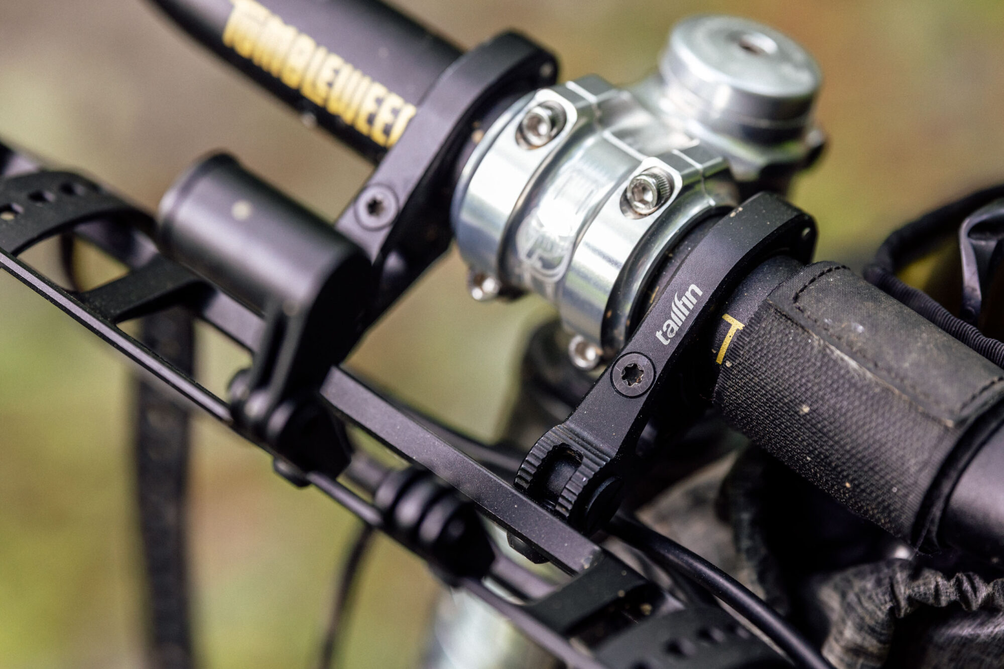 Tailfin Bar Cage Review