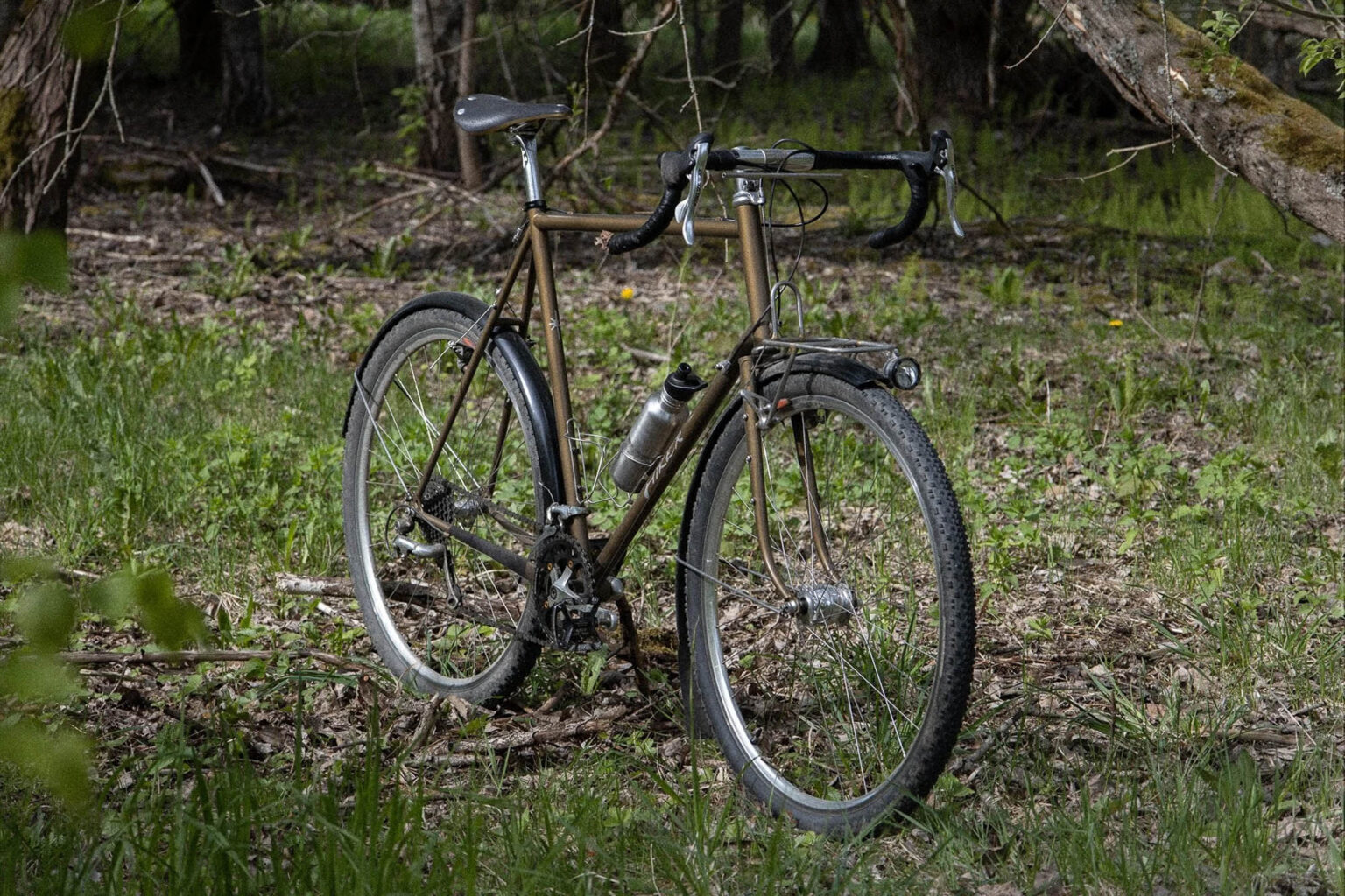 The New Tunk Hike-Use is an EU-Made Touring and Randonneuring Frameset ...