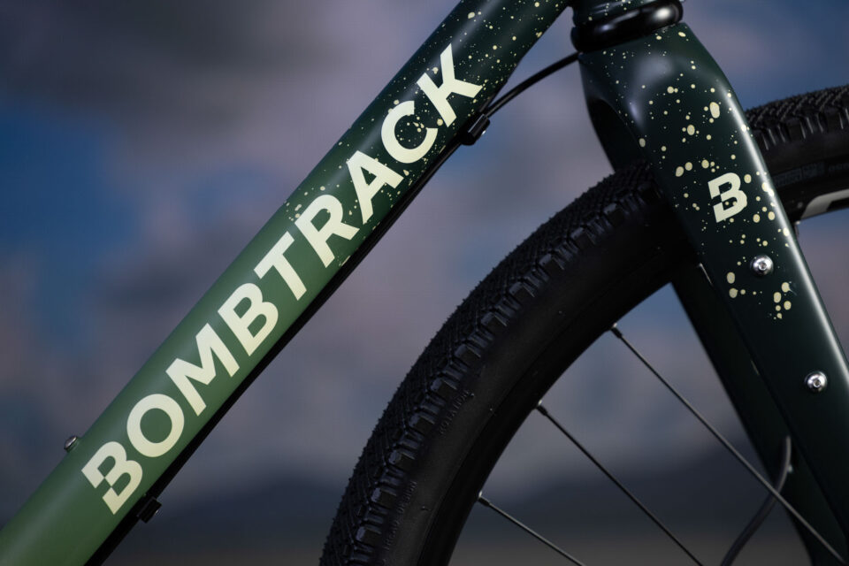 bombtrack hook flat bar