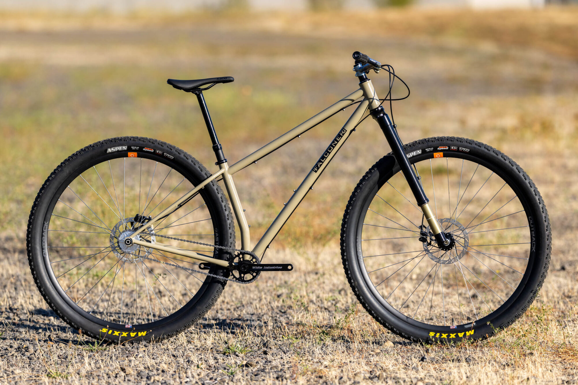 32-inch bikes 2025 made bike show, falconer