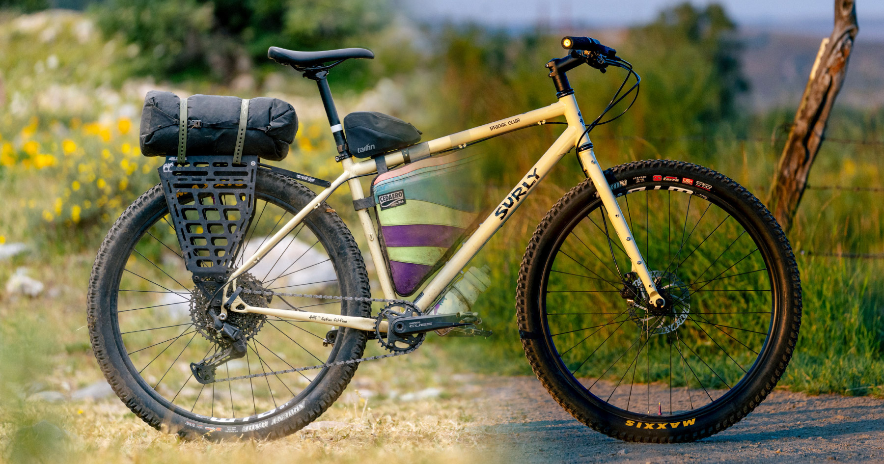 SURLY Bridge Club　Mサイズ Surly Bridge Club - 27.5+ (Trevor's Closet Black, Whipped Butter