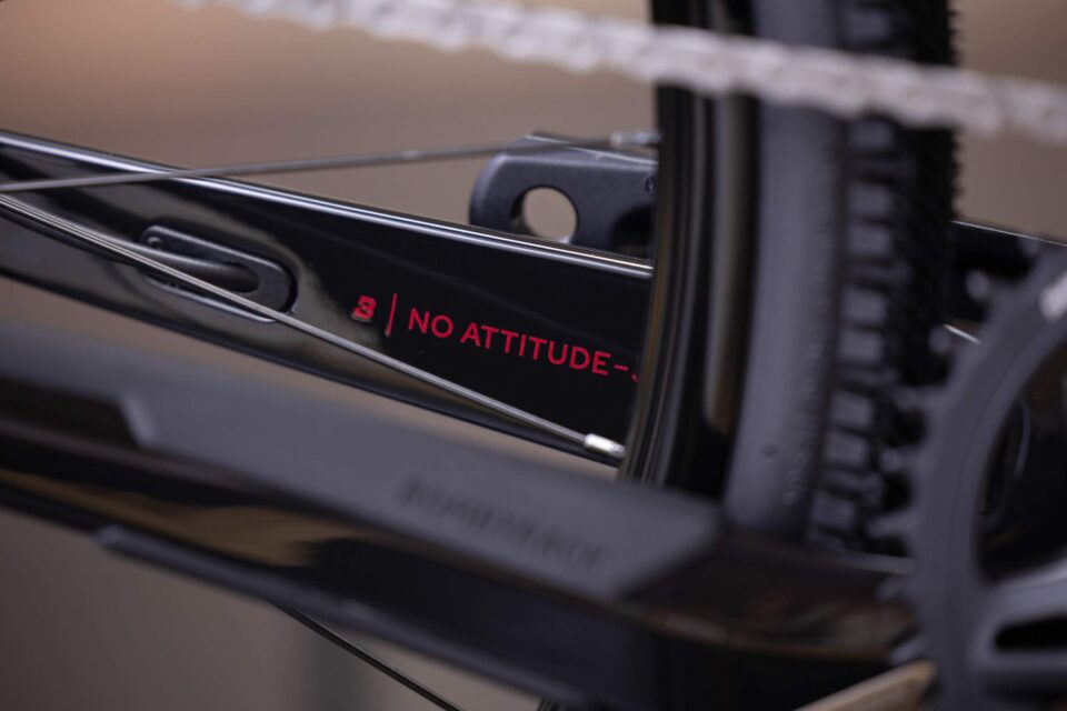 Bombtrack Hook EXT C APEX AXS