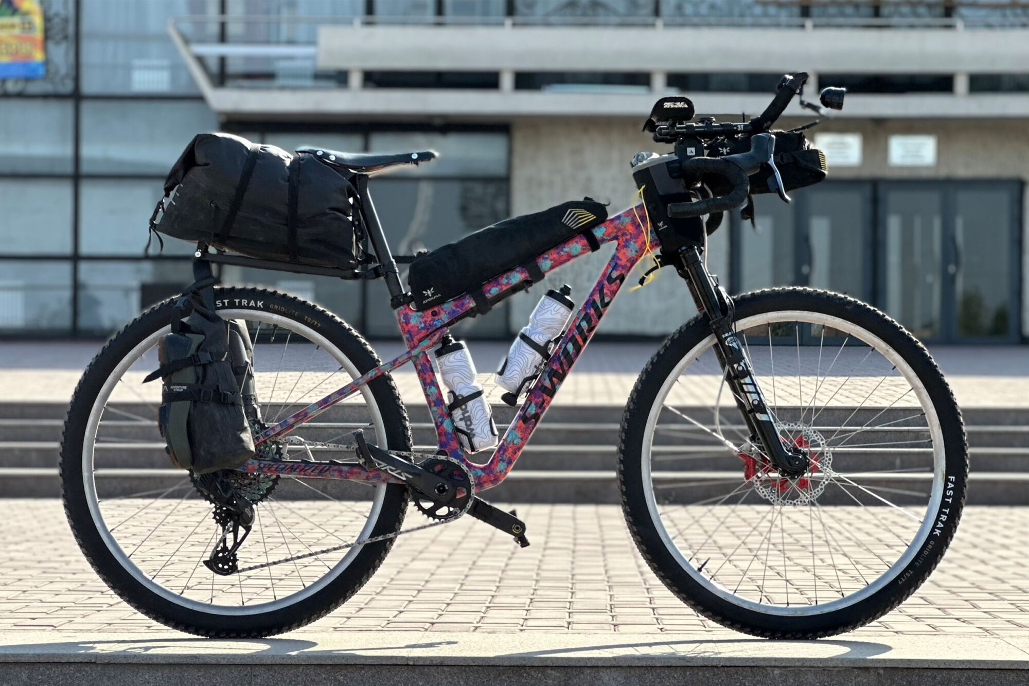 2025 silk road mountain race rigs