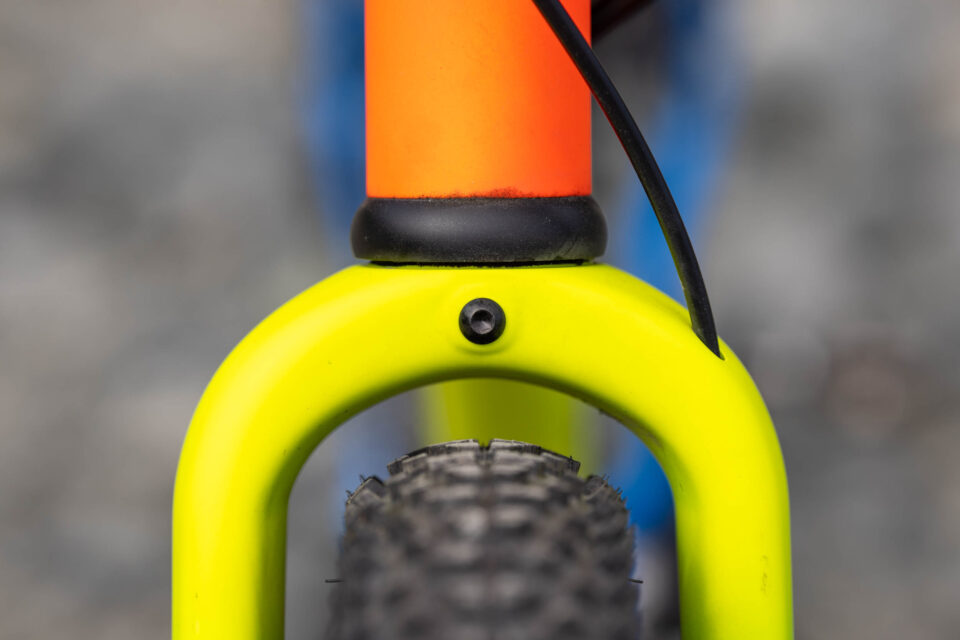 hudski dualist review