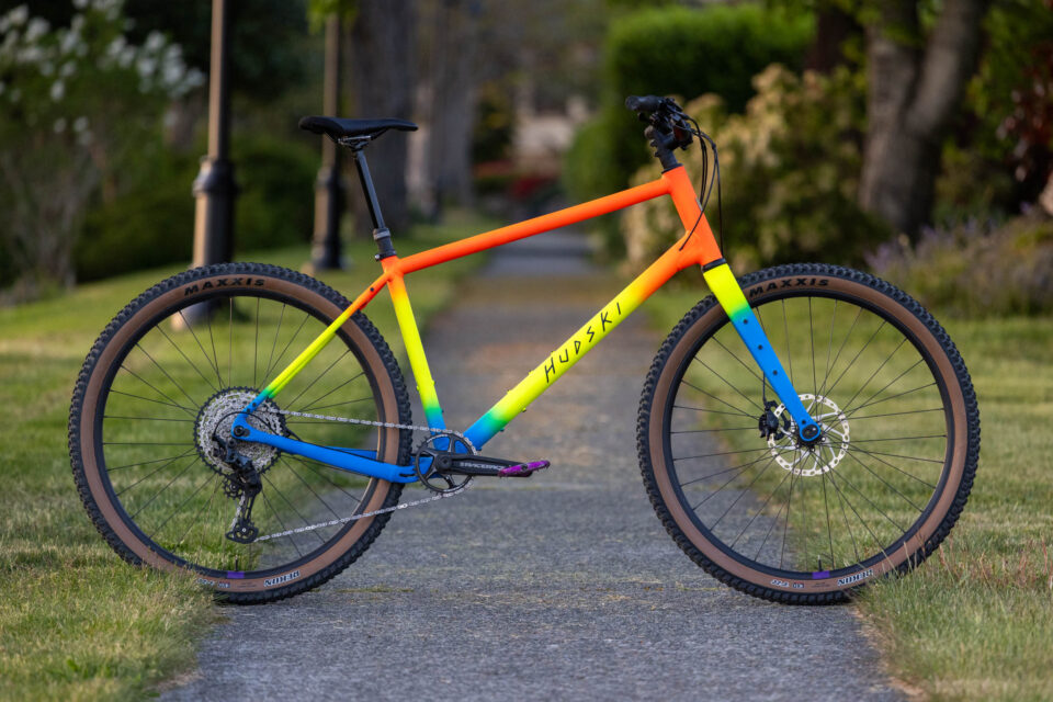 Hudski Dualist Review