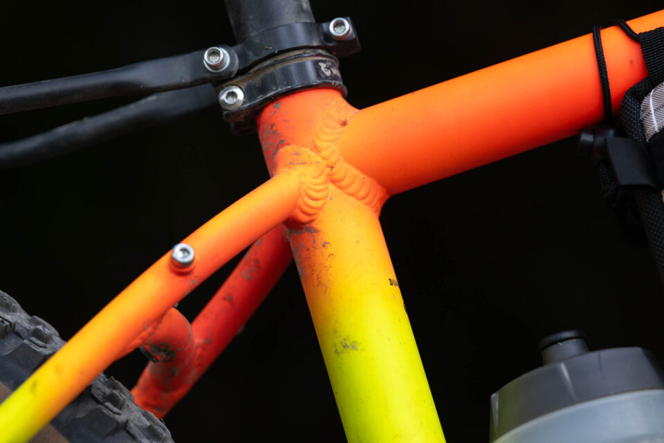 hudski dualist review