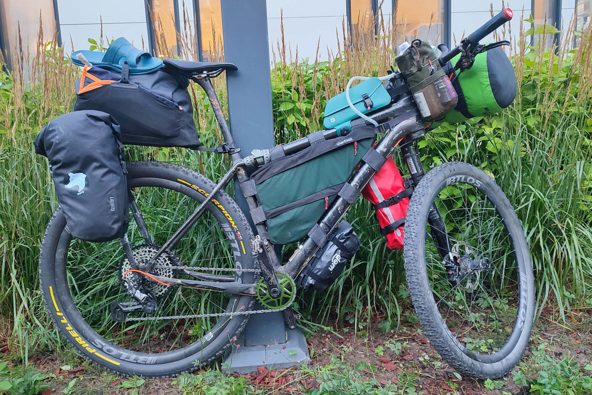 2025 silk road mountain race rigs