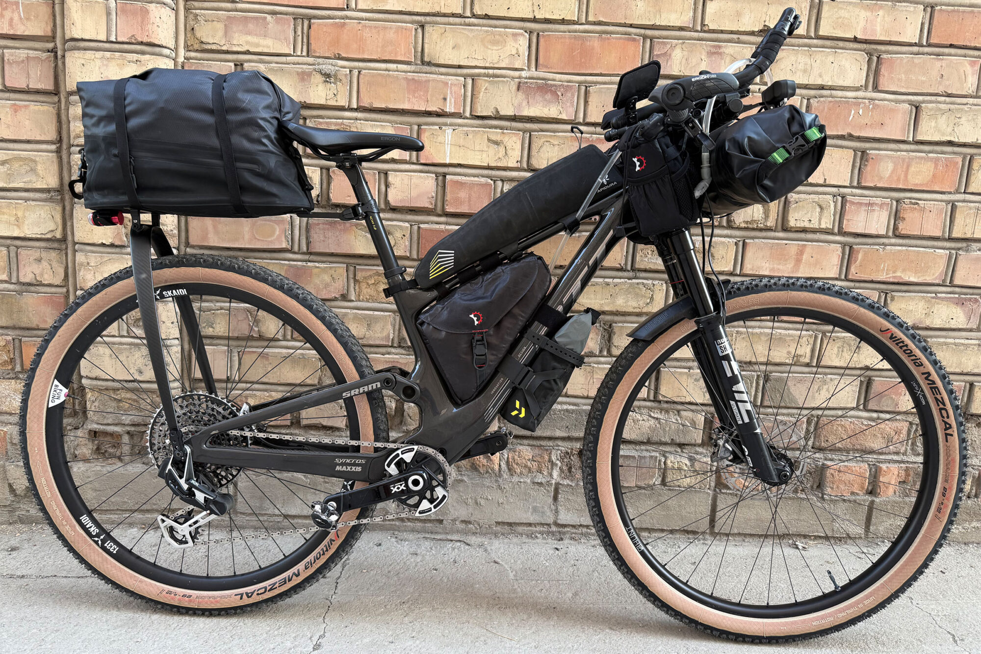 2025 silk road mountain race rigs