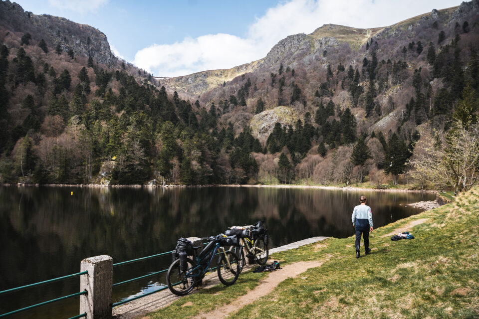 Enduro-packing Anton Wunscher and Fred Leth