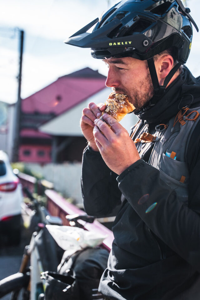 Enduro-packing Anton Wunscher and Fred Leth