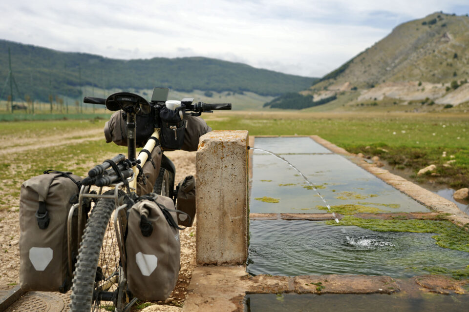 Tristan Bogaard Bikepacking Italy