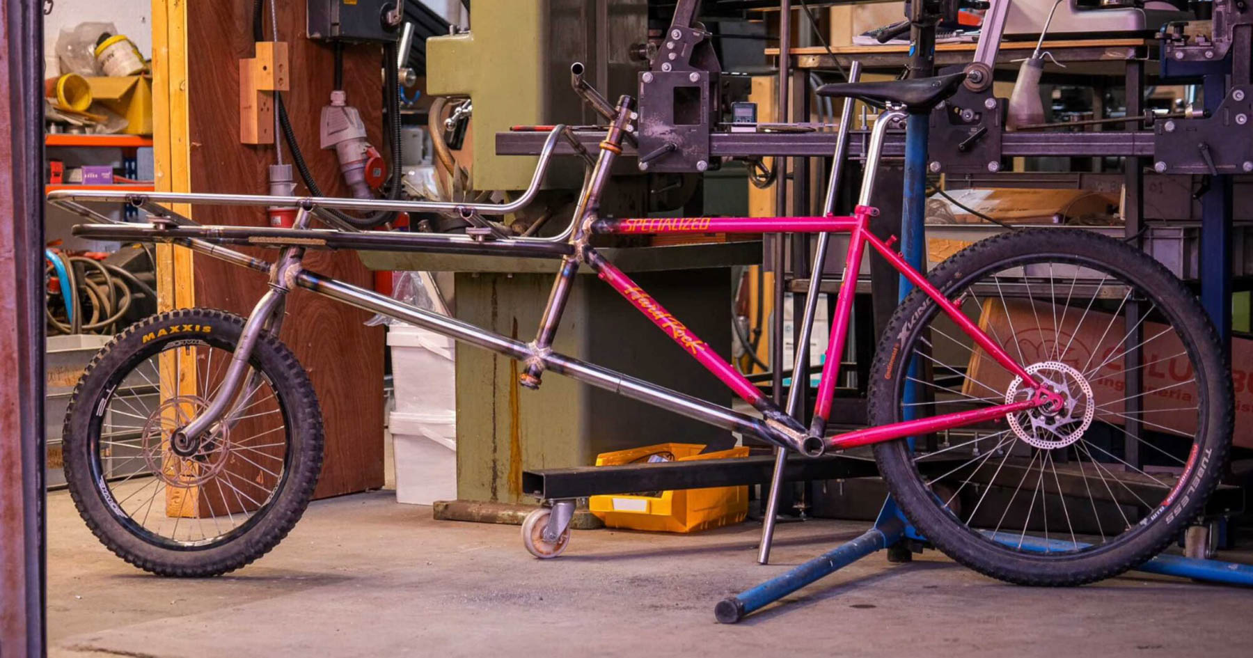 The Stayer CarryON Transforms a Specialized Hardrock into a Cargo Bike (Video)