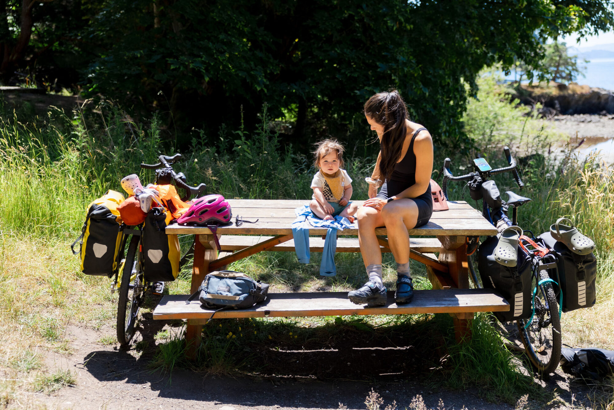 gulf islands family bikepacking super 8