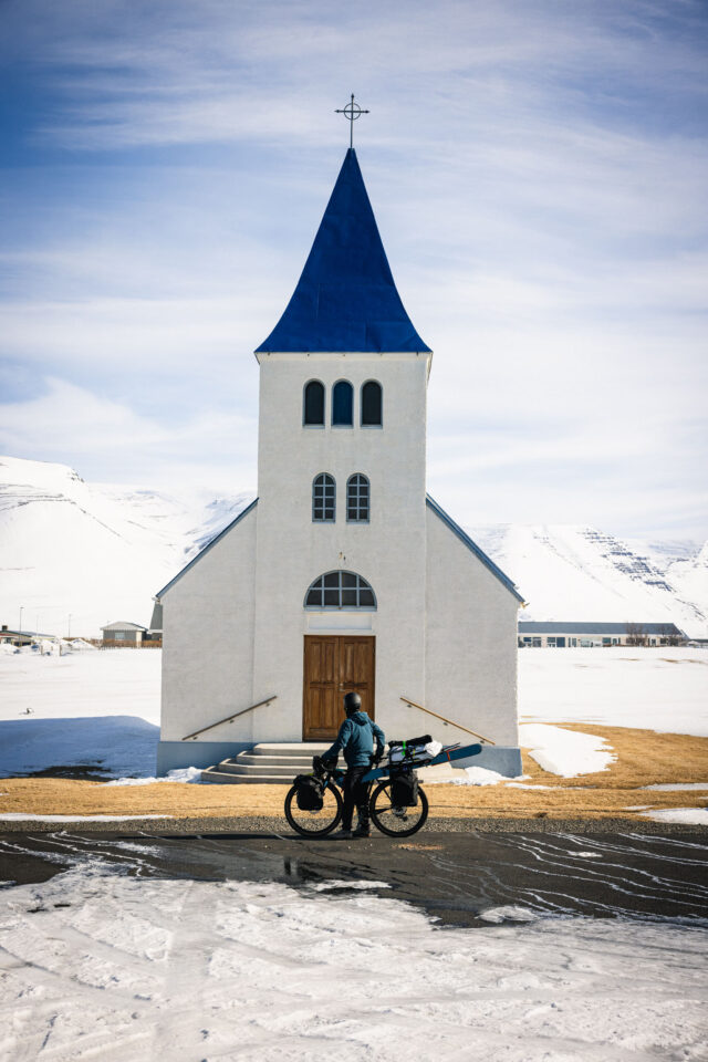 A Hundred Words for Wind Film Cycling to Ski Iceland