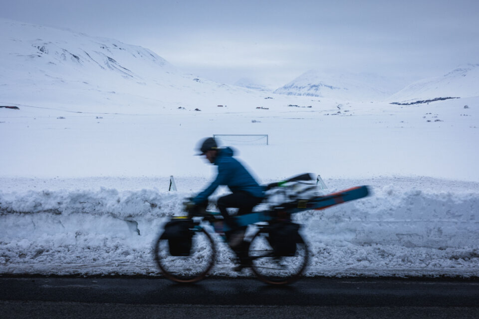 A Hundred Words for Wind Film Cycling to Ski Iceland