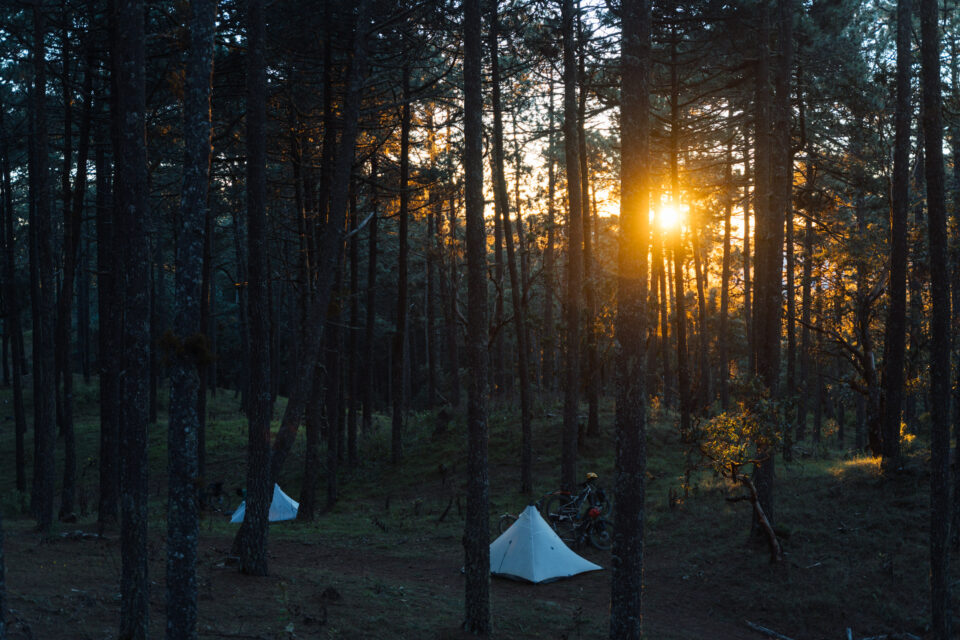 shakedown ride la reina overnighter