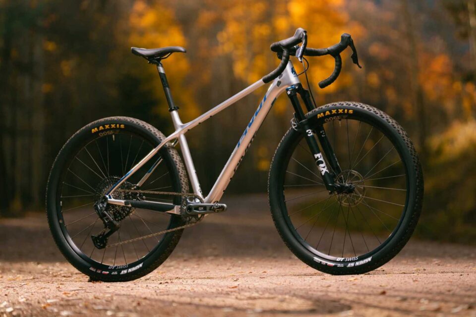 The Pivot LES SL Drop Bar is a Lightweight Curly-Bar Mountain Bike