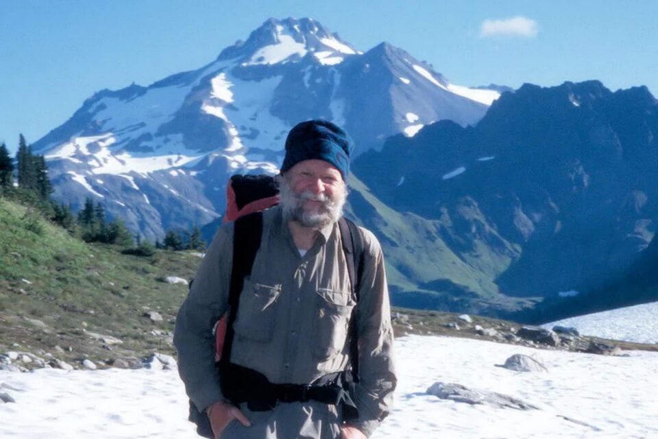 Six Moon Designs Lunar Orbiter Tent Review