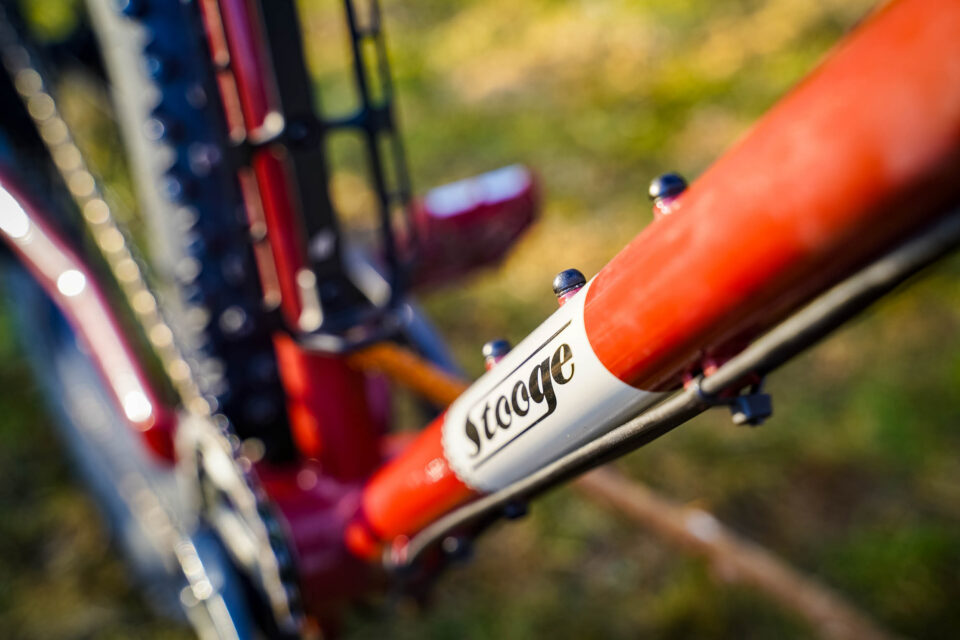 Stooge Dirt Tracker