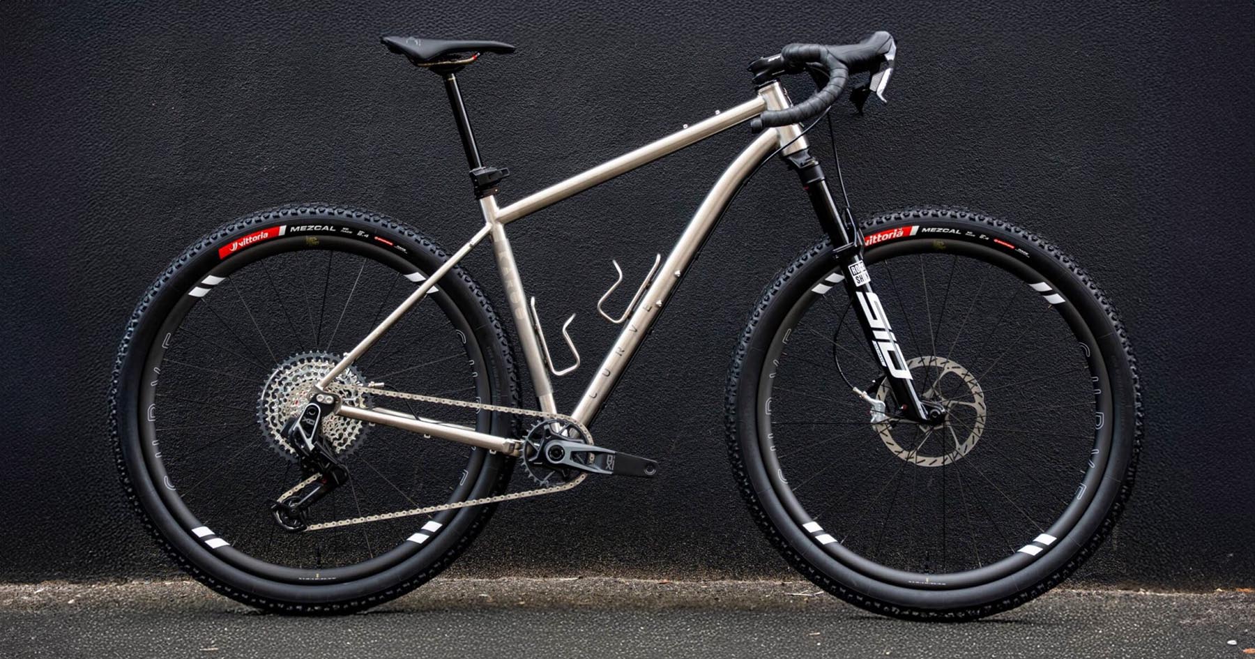 The Drop-Bar Curve Karoo Clears a 29 x 2.6″ Tire