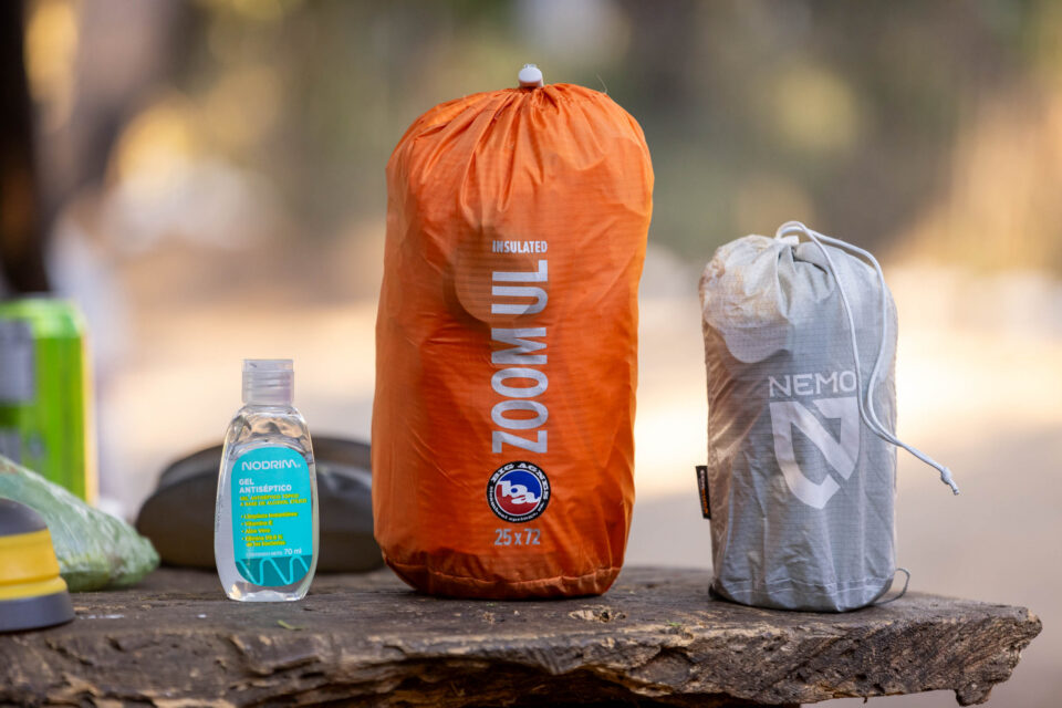ultralight packable summer sleep kit
