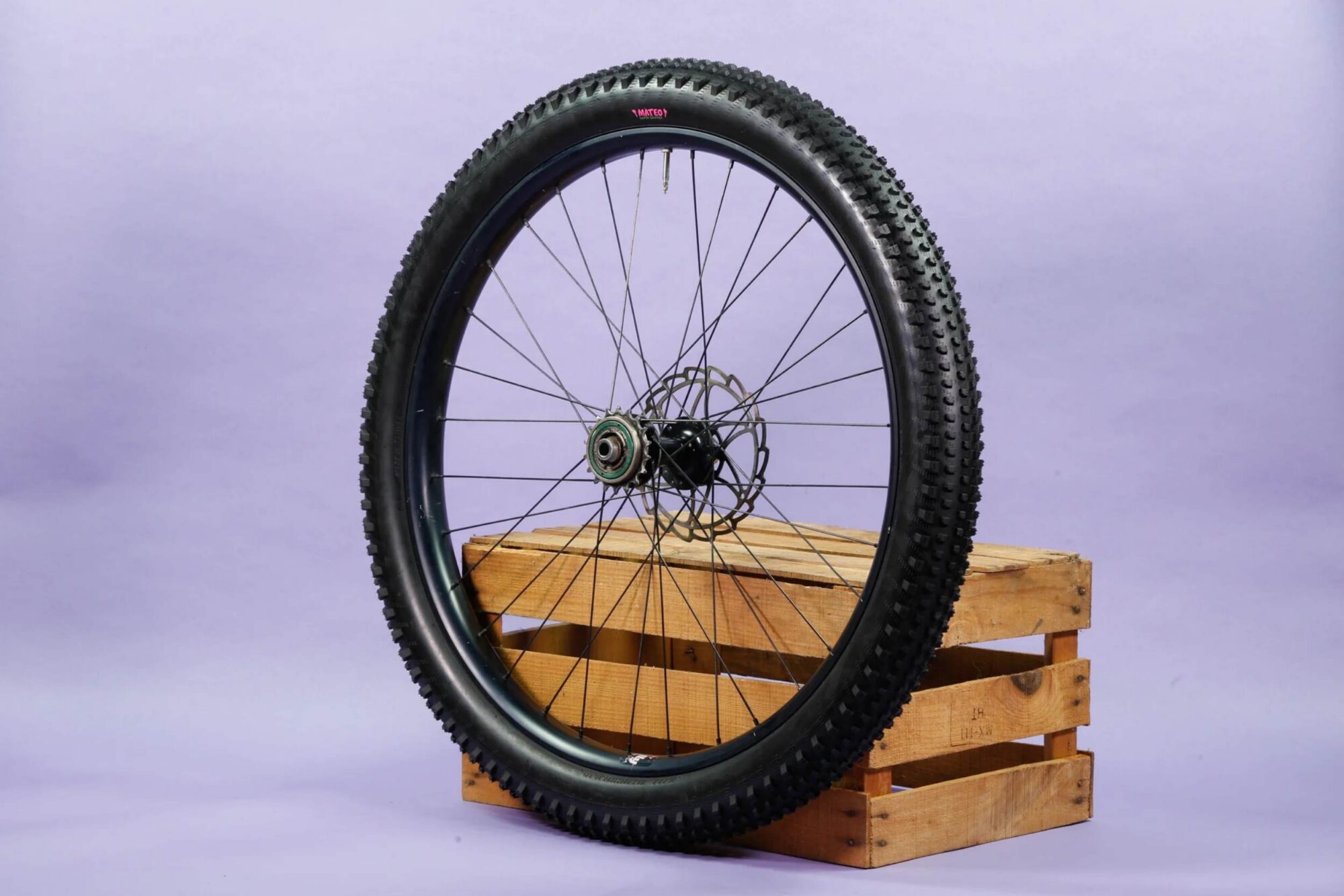 Crust Mateo Tire