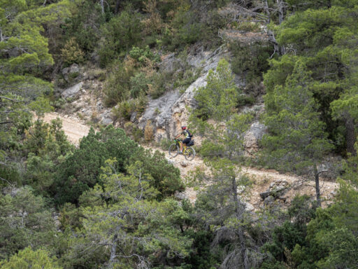 Estrets d'Arnes Loop