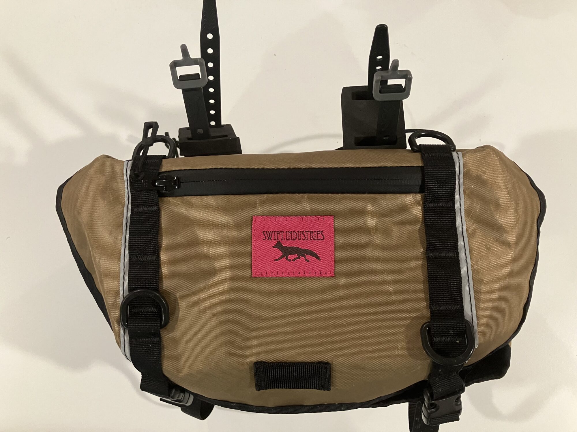 Swift Industries Catalyst Pack (Coyote) - BIKEPACKING.com