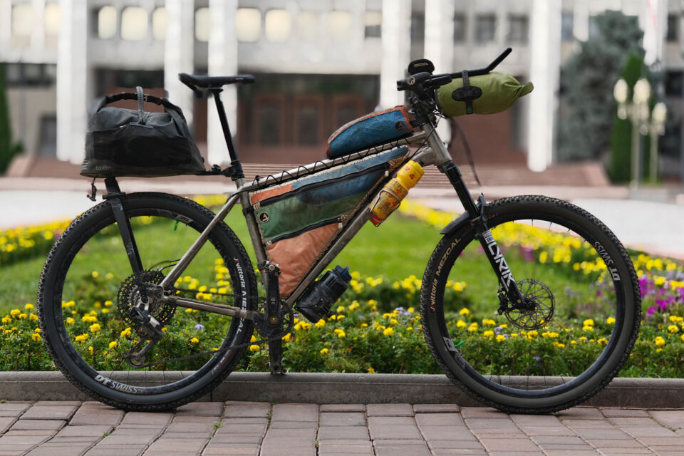 2026 silk road mountain race rigs