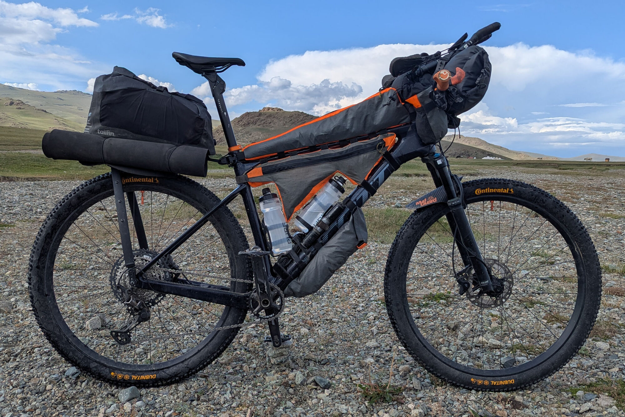 2026 silk road mountain race rigs