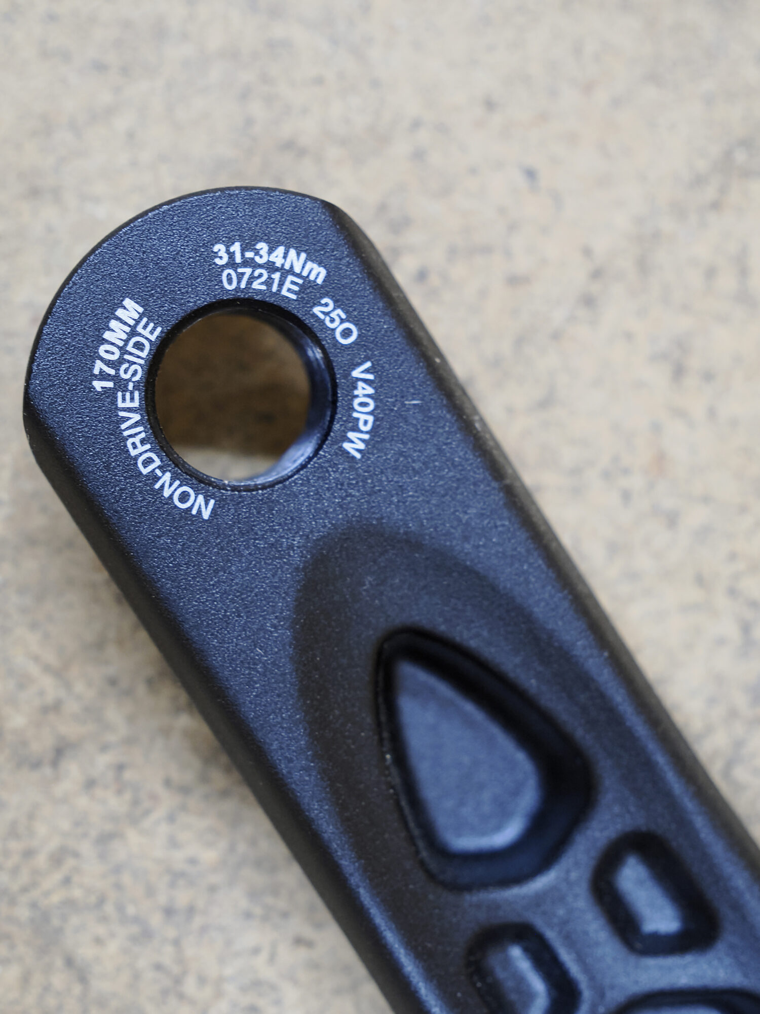 ethirteen_non_drive_side_170mm_torque_specs