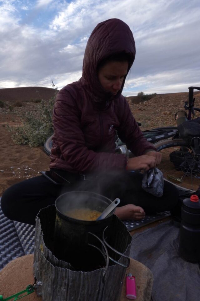 Sarah Swallow's Universal Bikepacking Meal (Video)