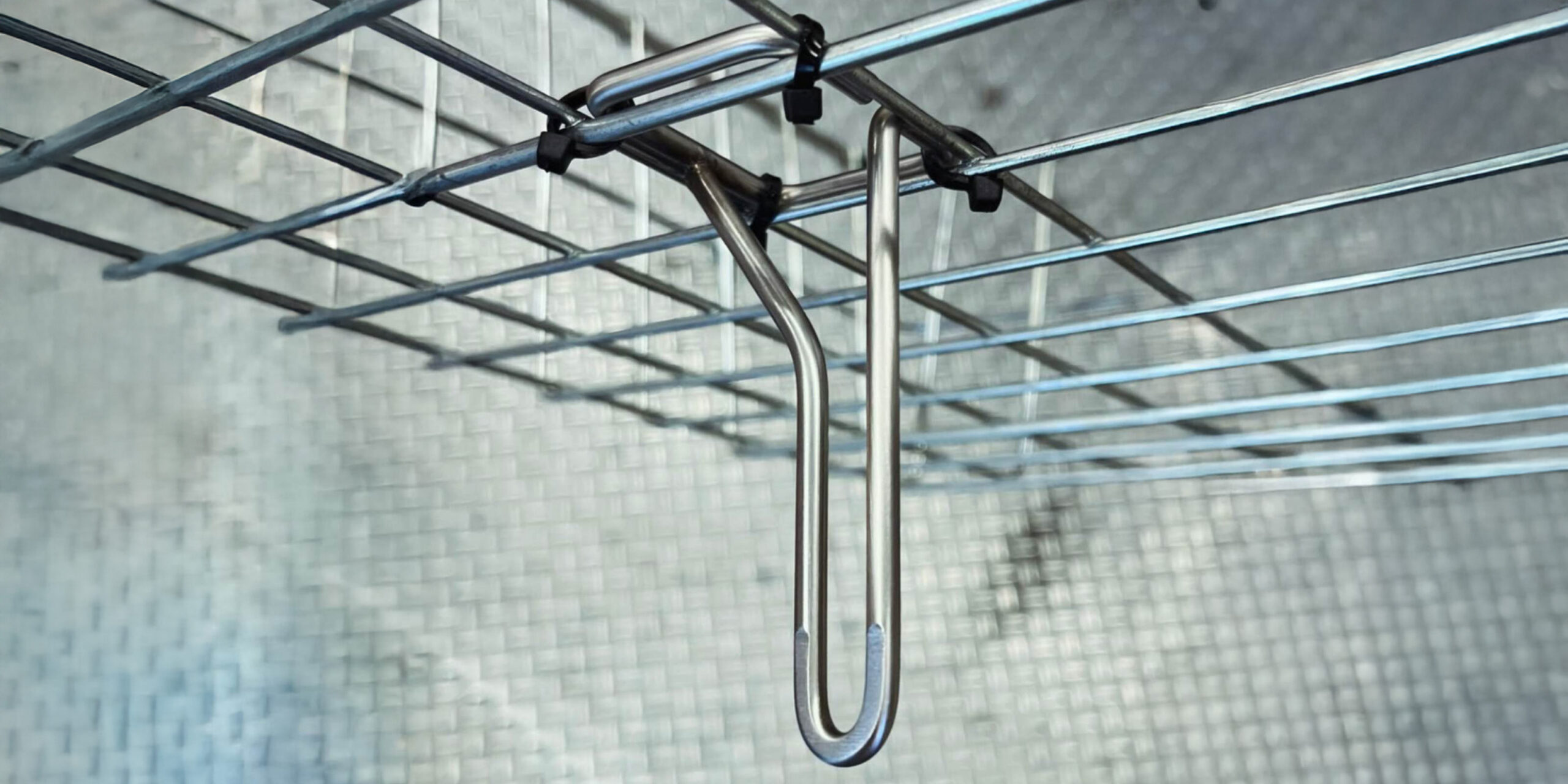 The Takagi Light Mount Is a Clever Attachment for Wald Baskets