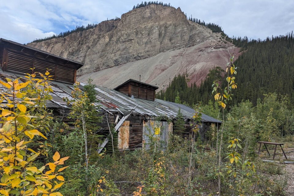 Chasing Windrider, Bikepacking Canol