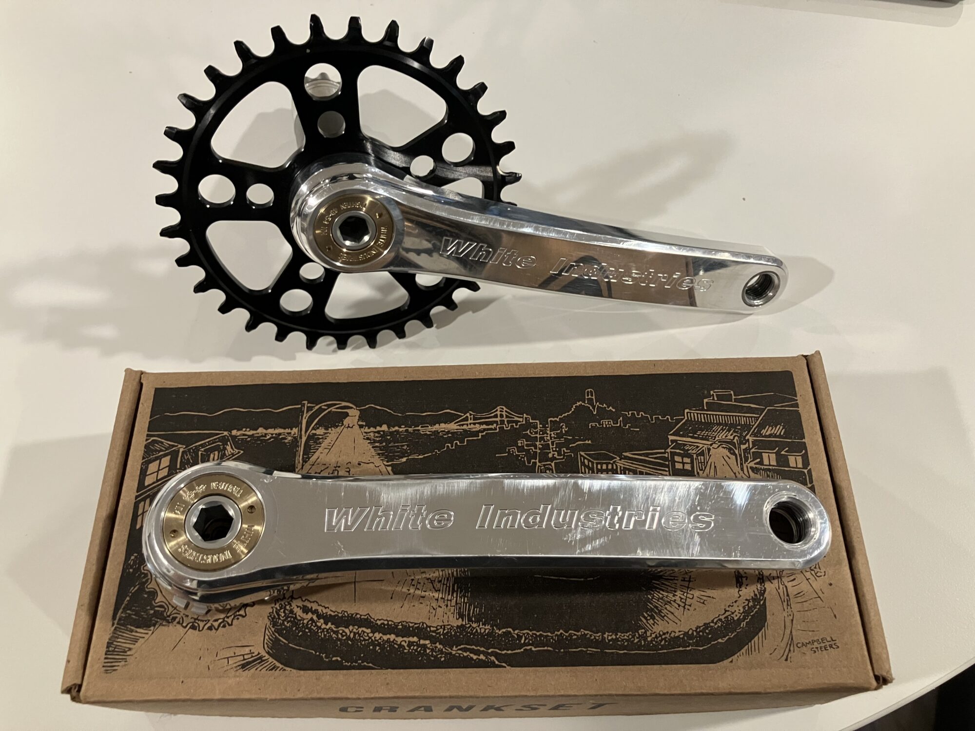 〈新品未使用〉White Industries M30クランク　170mm White Industries M30 Crankset 170mm- Polished Silver (32T