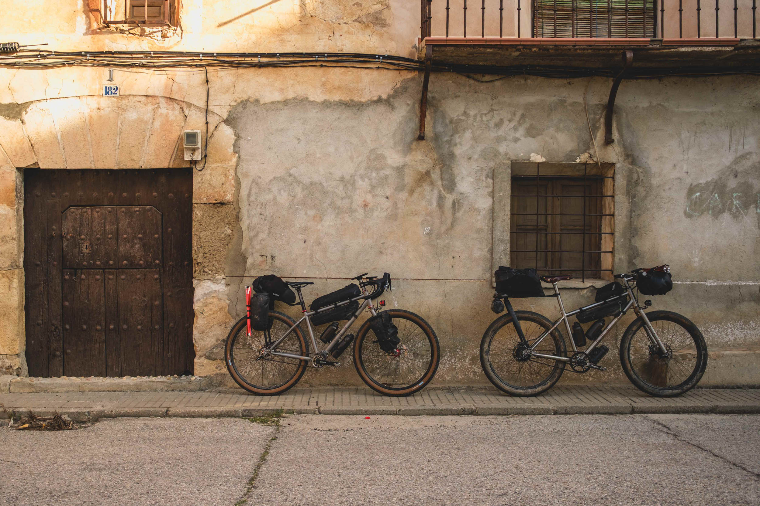 Nua Terra Pinion Review, Nua Roure Rohloff Review