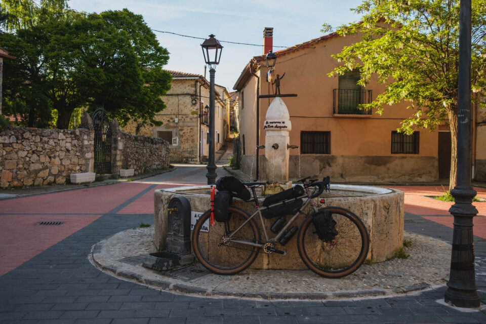 Nua Terra Pinion Review, Nua Roure Rohloff Review