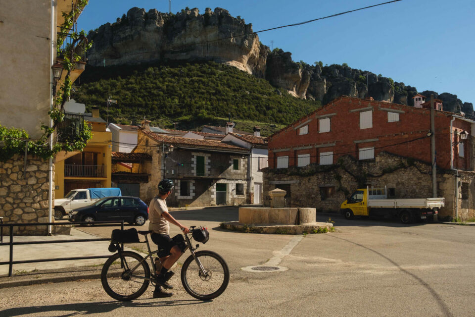 Nua Terra Pinion Review, Nua Roure Rohloff Review