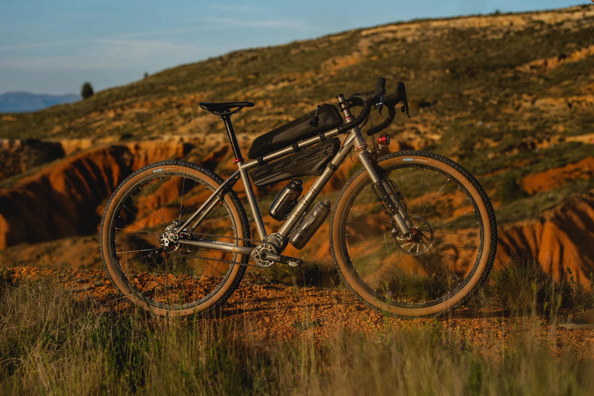 Nua Terra Pinion Review, Nua Roure Rohloff Review